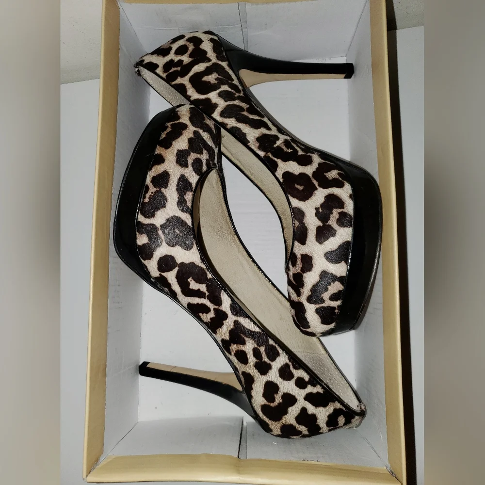 MICHAEL KORS MK Flex Mid Pump Cream Printed Haircalf Cheetah Print Size: 10M EUC - Picture 8 of 10